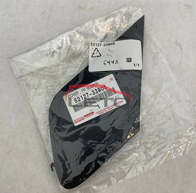 Заглушка бампера правая 52127-33905 5212733905