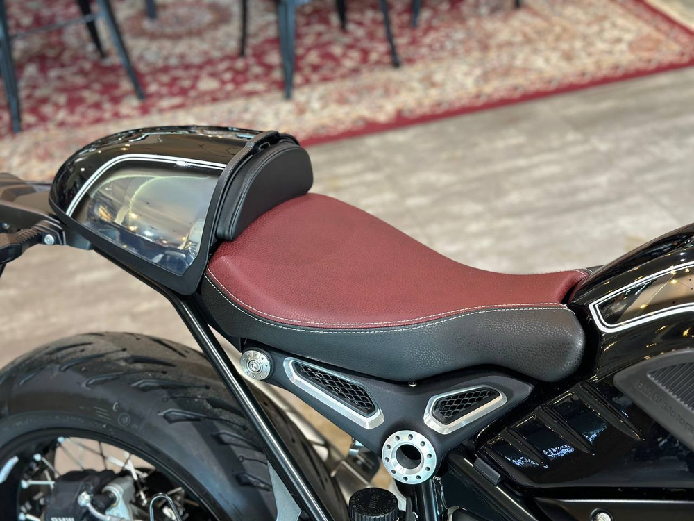 BMW R nineT серии 100 Years Edition  2023
