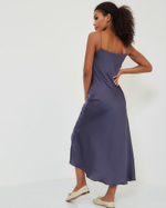 Платье-комбинация в черничном цвете