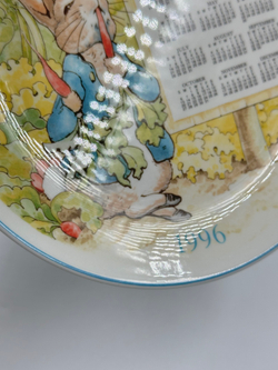 Тарелка Календарь 1996 год Peter Rabbit Wedgwood