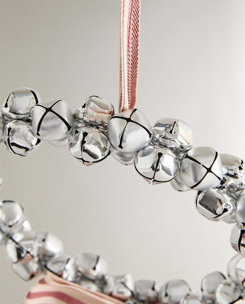 ZARA HOME ЕЛОЧНОЕ УКРАШЕНИЕ «ВЕНОЧЕК», СЕРЕБРЯНЫЙ