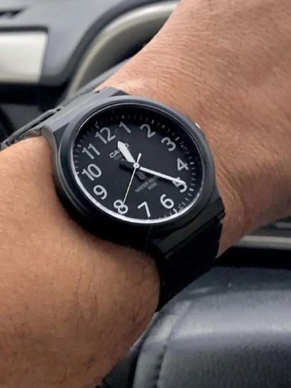 Наручные часы CASIO MW-240-1B