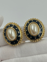 Клипсы с тёмно-синей эмалью и «жемчугом» Burberrys