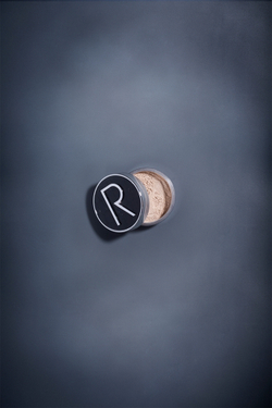 Rodial Glass Powder - матирующая рассыпчатая пудра, 18 g