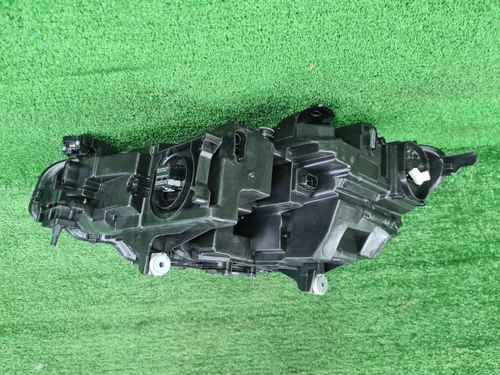 Фара правая BMW 8er G14 G15 G16 (2018-2022) Laser
