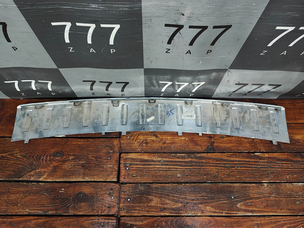 Накладка заднего бампера Mercedes GLE (W166) 11-18 Б/У Оригинал A1668853374