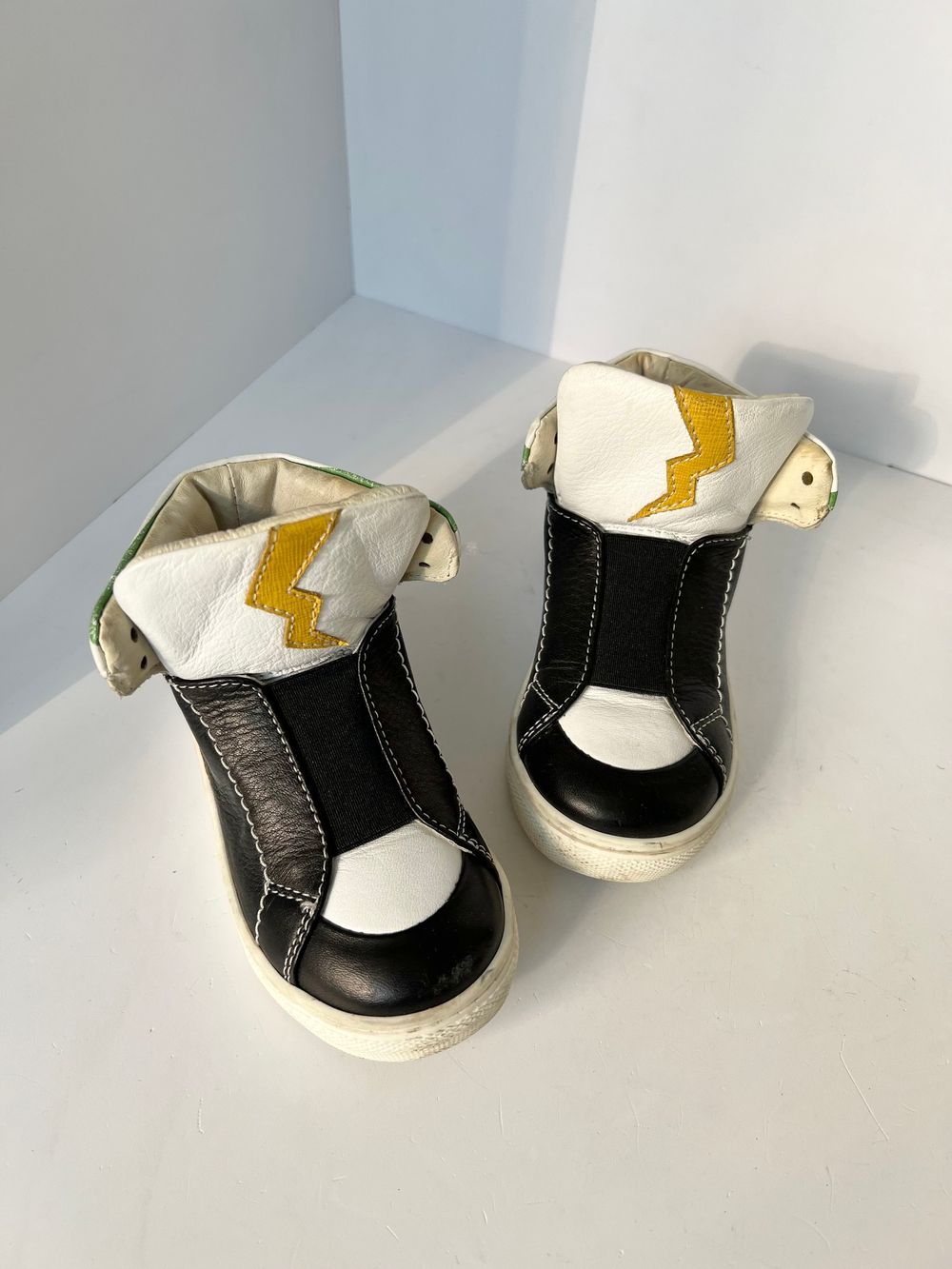 Кожаные кеды Fendi, 24