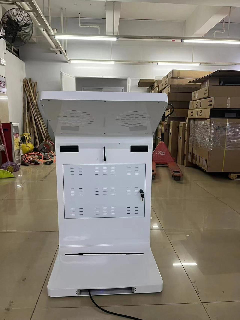 Сенсорный киоск Walt 32"