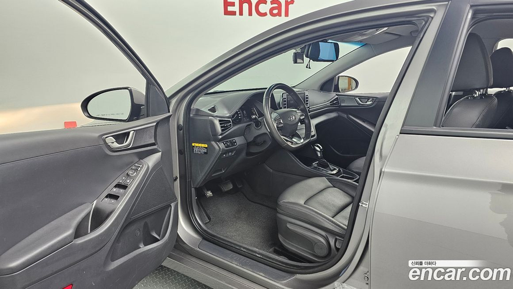 Hyundai The New Ionic Hybrid 1.6 HEV (09.2019)