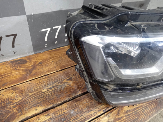 Фара правая LED Volkswagen Teramont 17-22 Б/У Оригинал 3CN941036A