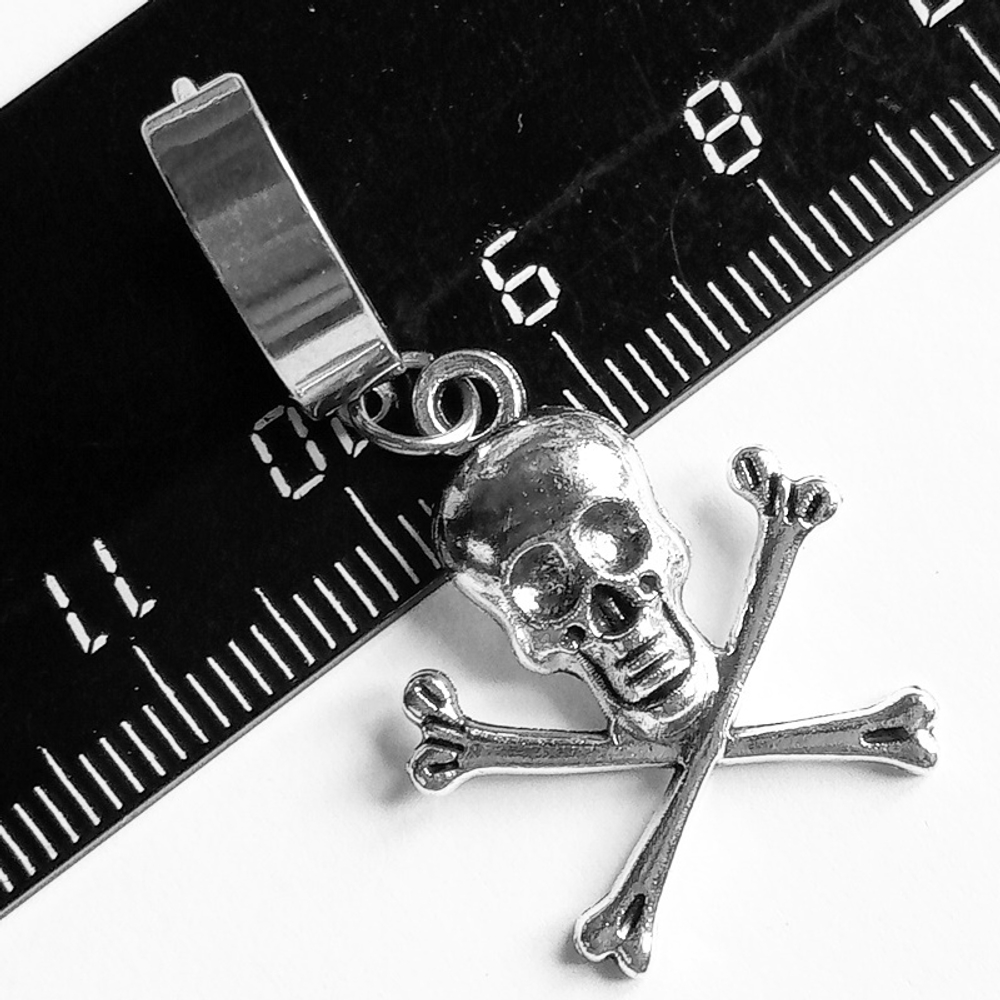 Серьга кольцо с подвеской "Скелет" (20х20мм) Медицинская сталь. Цена за одну штуку!
