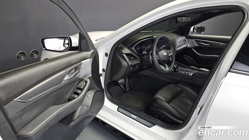 Cadillac CT5 2.0 Sports (03.2021)