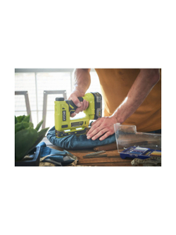 Аккумуляторный степлер Ryobi ONE+ R18ST50-0  без аккумулятора в комплекте 5133004496