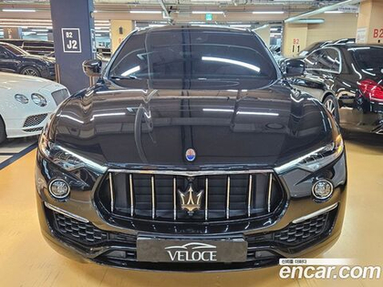 Maserati Levante 3.0 Дизель AWD GranLusso (07.2020)