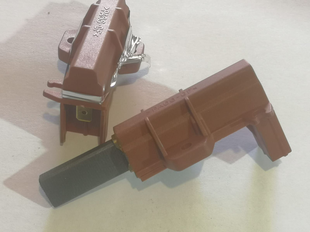 Две щетки двигателя стиральной машины 5x13.5x32 мм В цветном корпусе КРЕПЕЖ ПАРАЛЛЕЛЬНО Indesit, LG, Whirlpool, Samsung, (комплект 2 шт.)