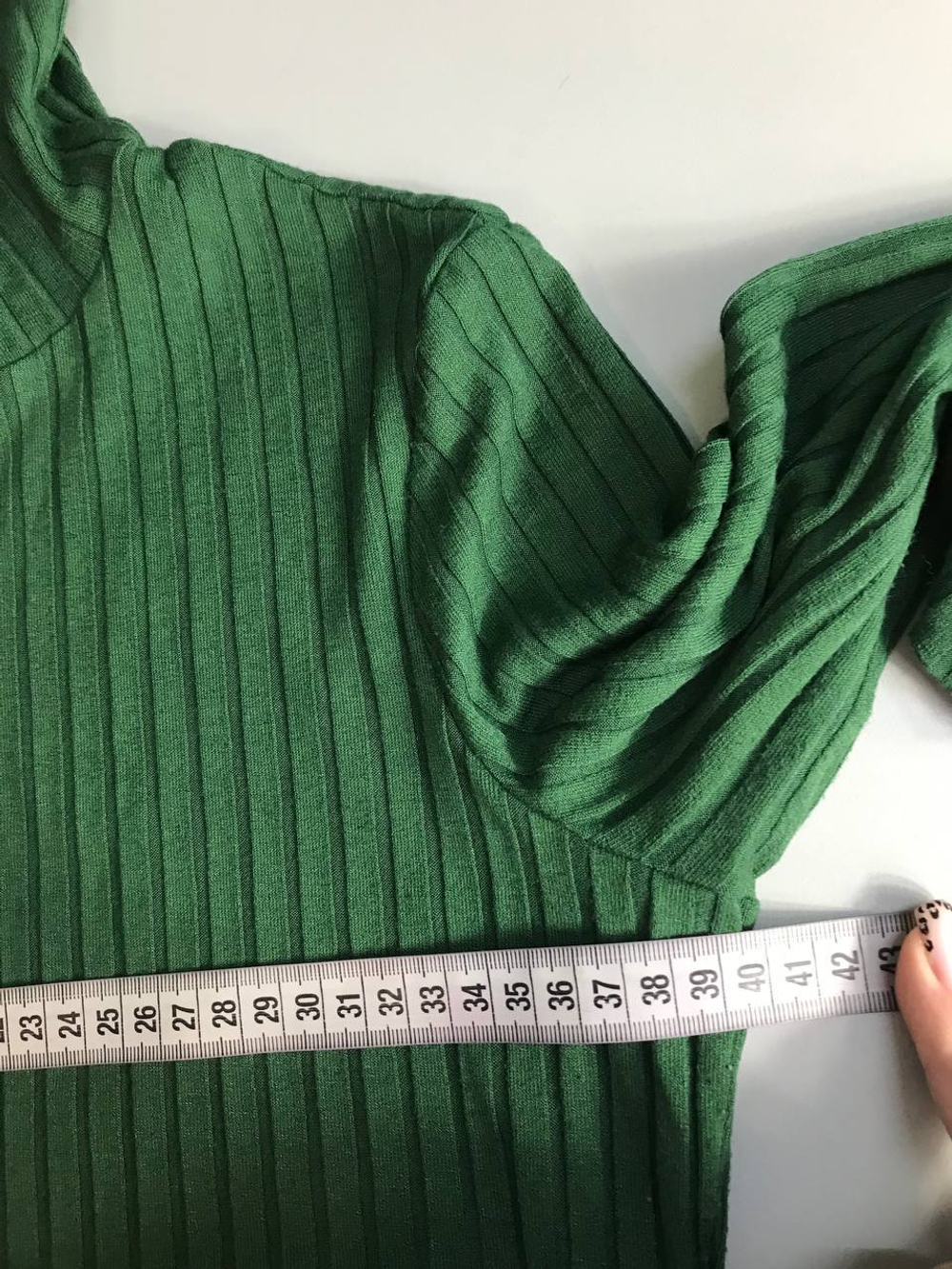 Водолазка Ruxara красивого оттенка, визуально на 44 размер