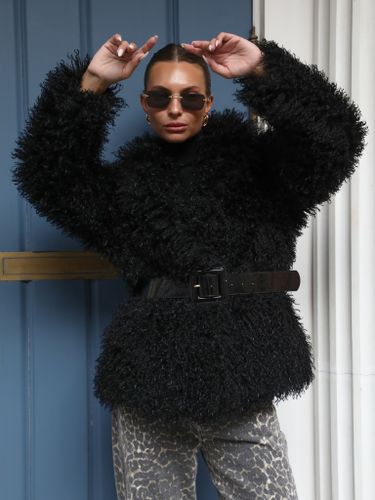 Короткая черная шуба из эко-меха
