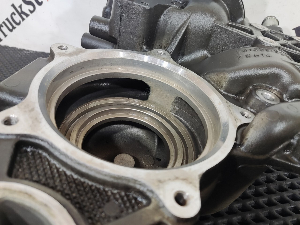 Корпус помпы двигателя 2023