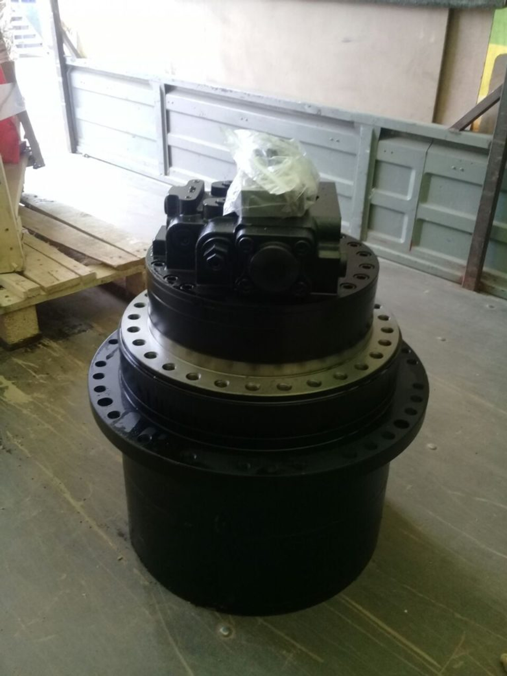 редуктор хода с мотором Hyundai R210LC-7