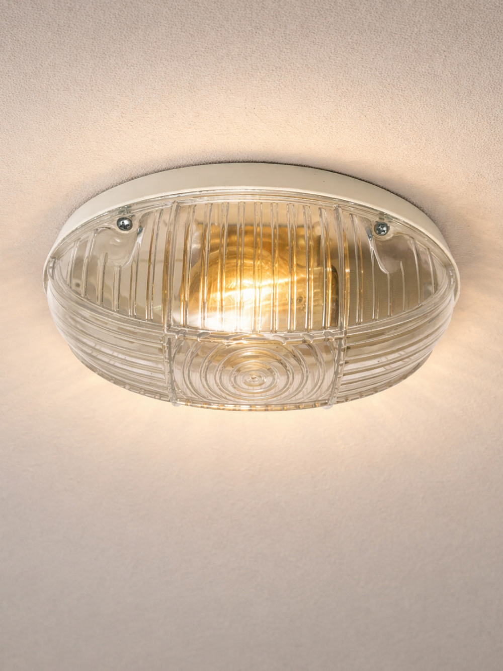 Компактный ударопрочный светильник шкафов и гардеробных E27 (Поликарбонат)