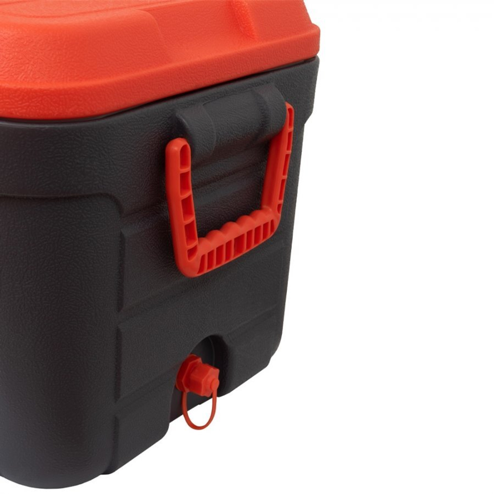 Изотермический контейнер Tramp 30 литров TRP-058 с аккумулятором холода