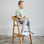 Растущий стул: натуральный дуб, белое сиденье