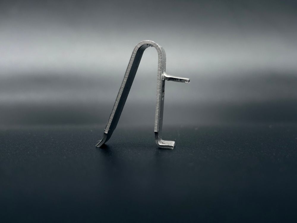 Кронштейн 12 мм для крепления полок холодильных шкафов Frigoglass (металл)/ цена указана за 1 шт.