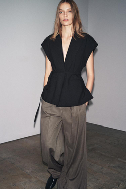 ZARA ЖИЛЕТ ИЗ КОЛЛЕКЦИИ ZW С ПОЯСОМ, ЧЕРНЫЙ