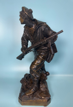 Скульптурная композиция «Матрос с винтовкой»