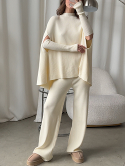 Комплект вязаный, брюки и пончо с нарукавниками