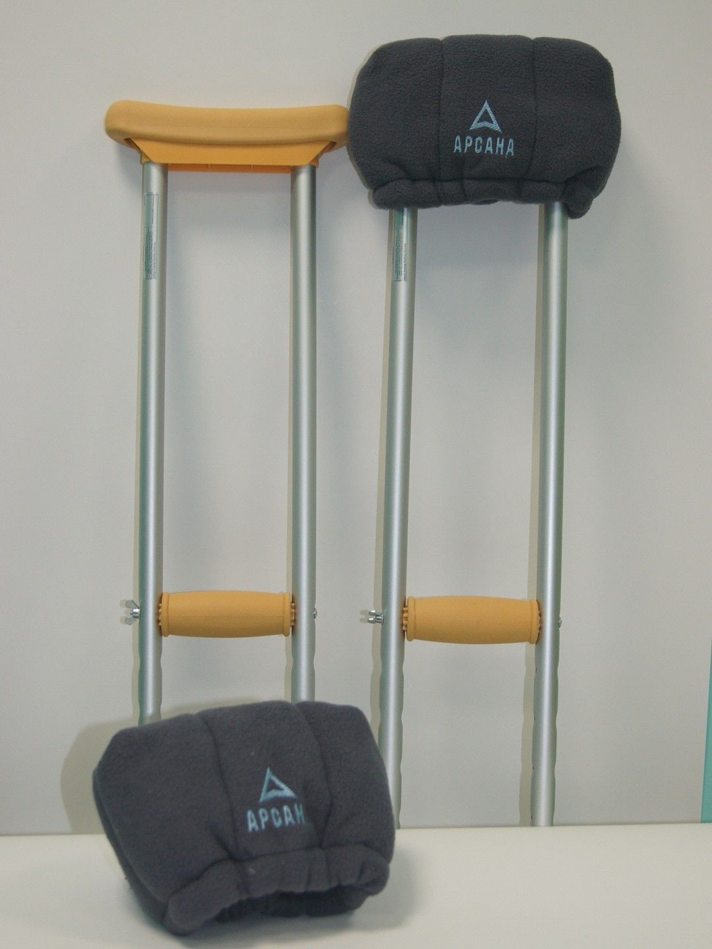 Мягкие накладки для костылей / чехлы на костыли