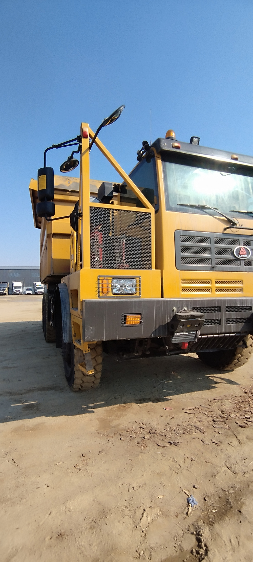 LGMG MT106H 6x4 Карьерный самосвал MT106H (Дизельный, 12,5 л, 530 л.с., АТ)