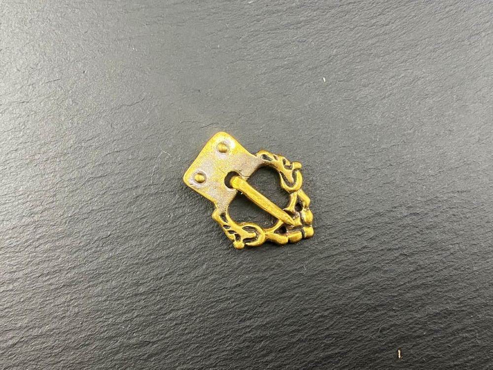 Пряжка. Англо-саксы, 10-11 век.