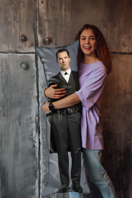 Дакимакура Бенедикт Камбербэтч №3