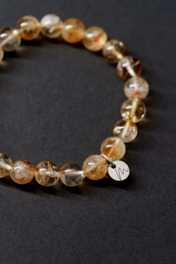 Браслет "Memo about Manifestation" из цитрина 6 мм с подвеской