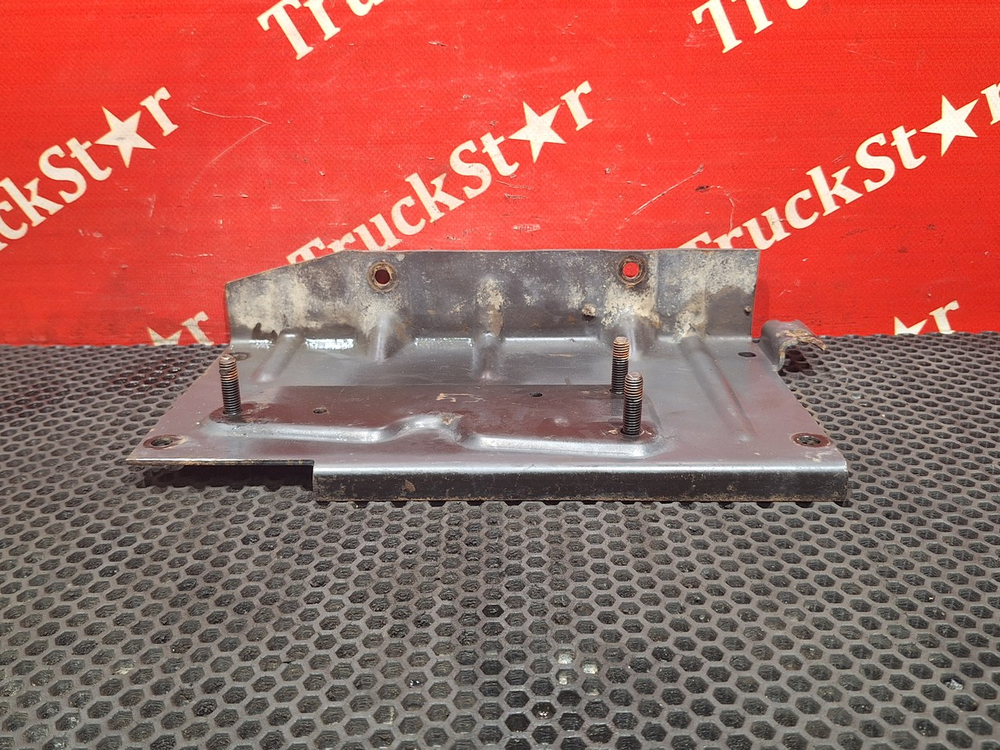 Кронштейн блока Adblue