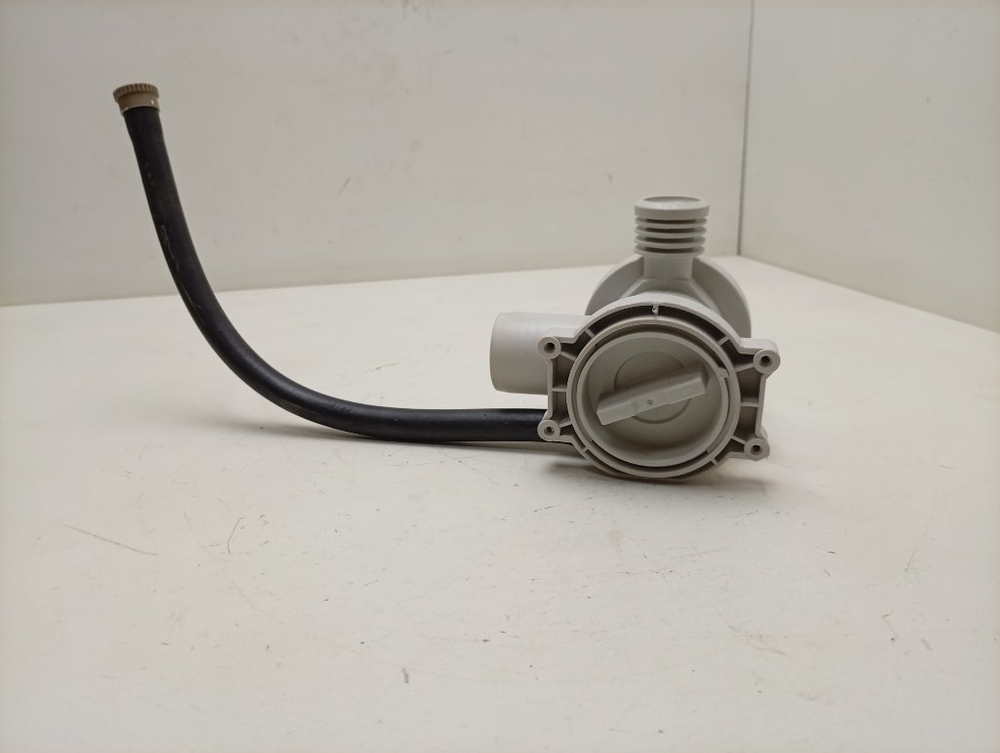 45У82 кт60 Улитка сливного насоса для стиральной машины Атлант б/у