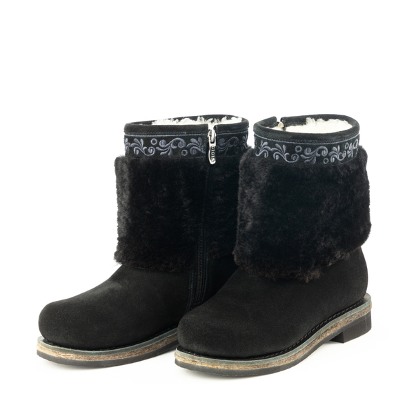 Унты укороченные женские из мутона и замши