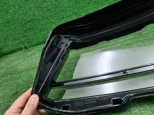 Стекло фары правое VW Tiguan 2 (2016-2020)