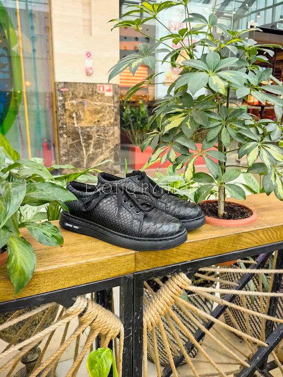 Женские кроссовки из кожи питона SH-190