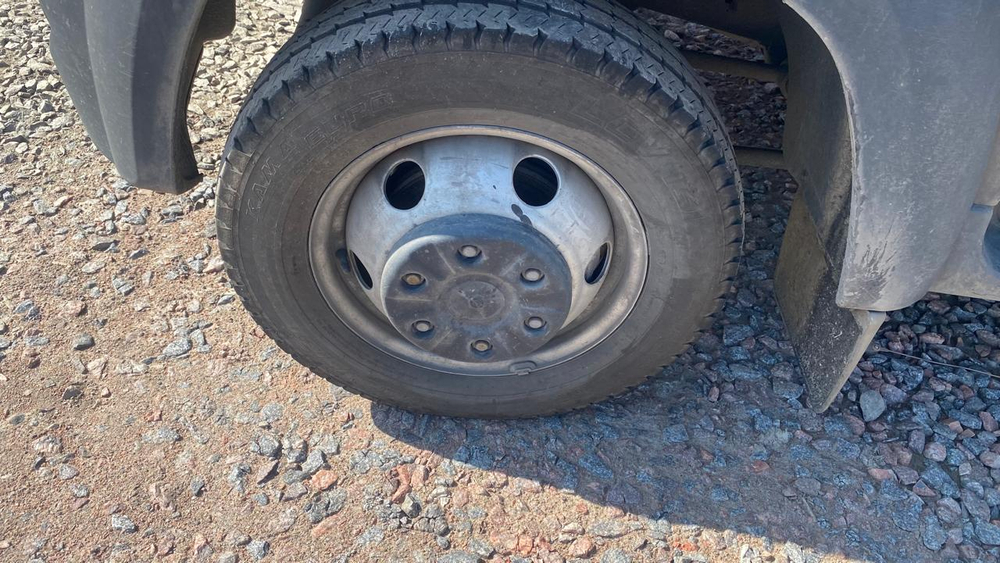 UAZ Profi 236031 (Борт/Тент, Бензин/Газ, 2,7 л, 150 л.с.)