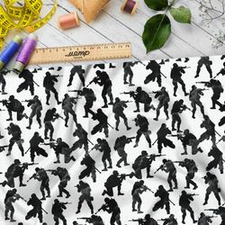 Ткань оксфорд 210 чёрный силуэт спецназовцев на белом фоне