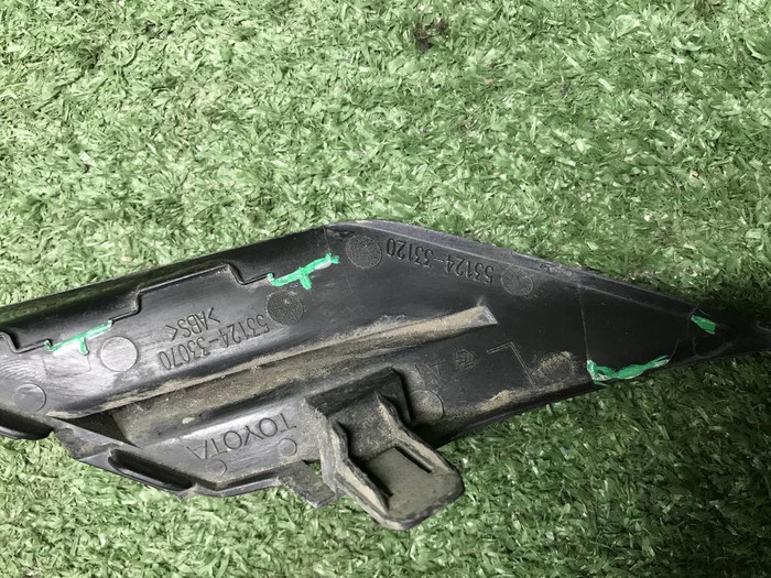 Накладка решетки радиатора Toyota Camry xv70 17-21