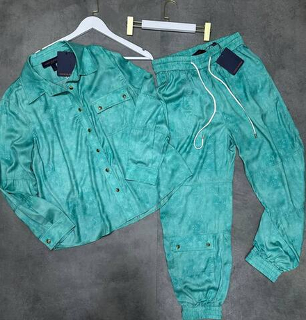 Костюм Louis Vuitton