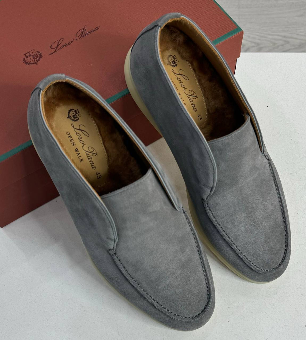 Лоферы Loro Piana с меховой стелькой