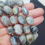 Лабрадор (лабрадорит), крупная галтовка, 12-15 мм, камни овалы, цена за нить 12.5 - 13 см (1/3 нити)