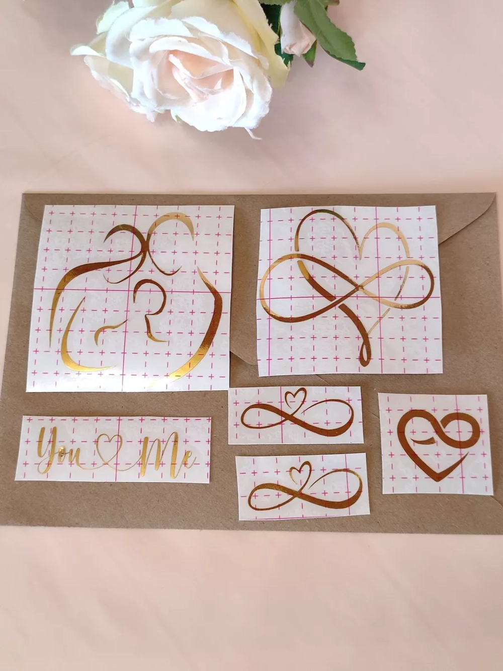 Наклейки свадебные зеркальное золото на бокалы и бутылки.