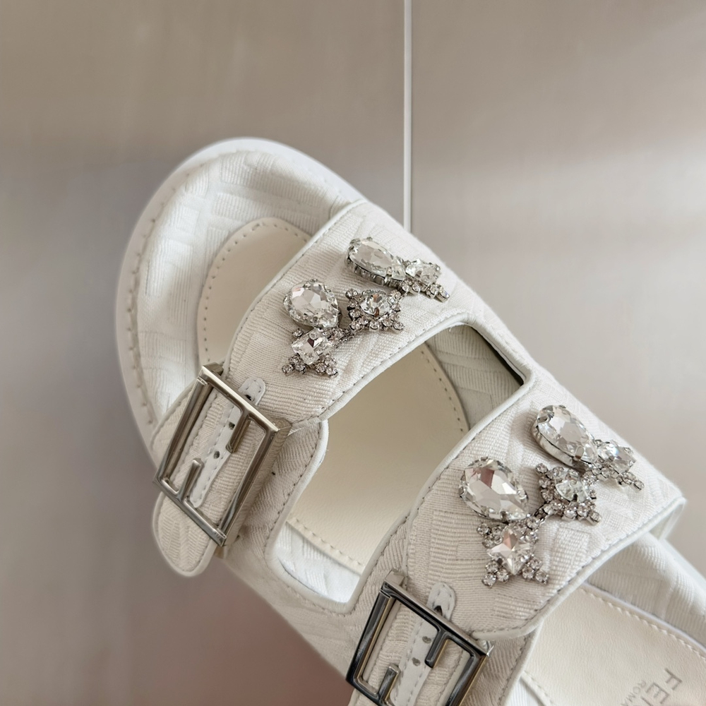 Fendi Feel Slides