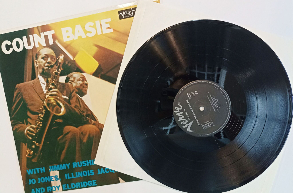 Винтажная виниловая пластинка LP Count Basie At Newport with Jimmy Rushing, Lester Young, Jo Jones, Illinois Jacquet and Roy Eldridge (France)