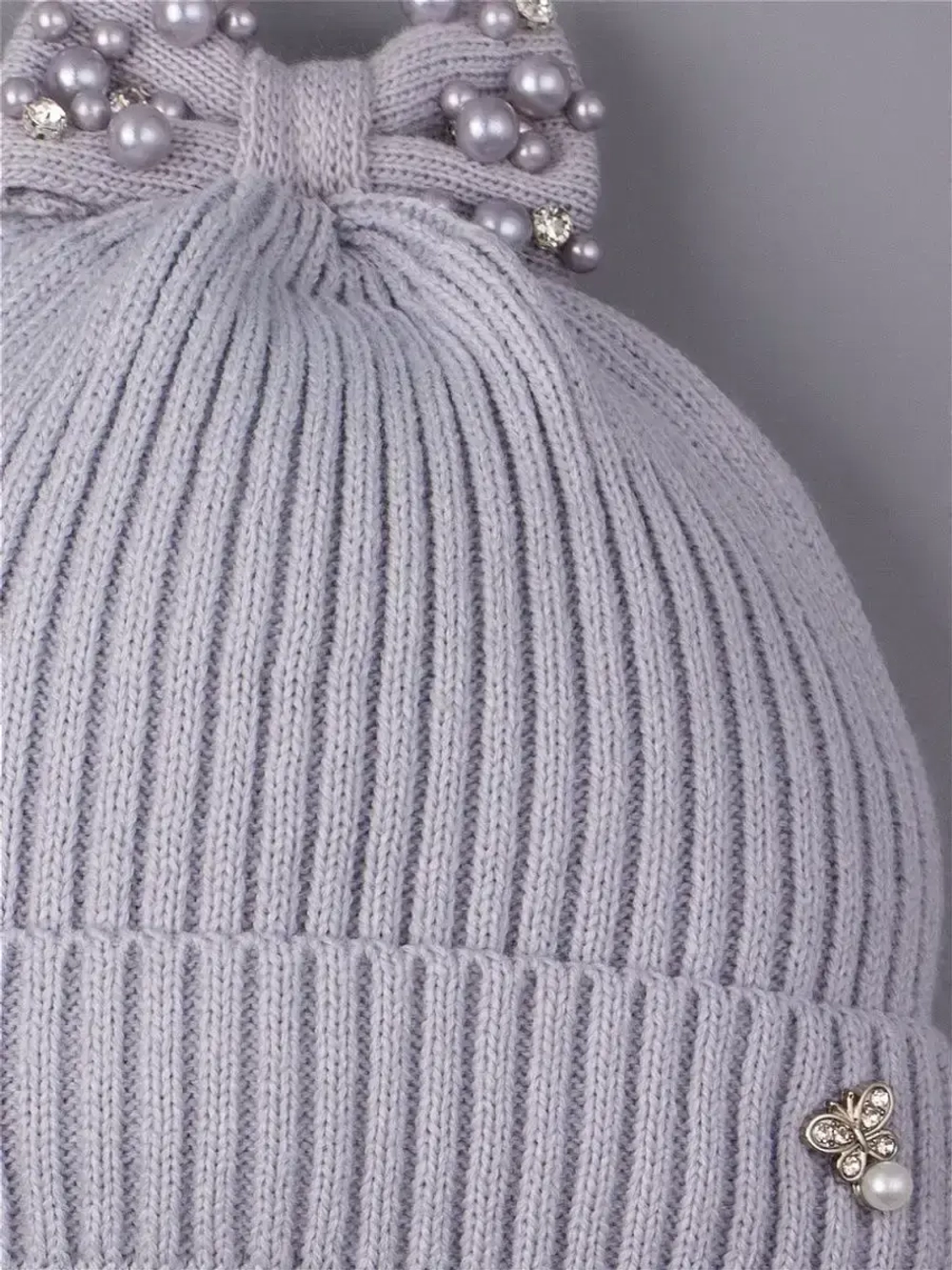 Шапка вязаная демисезонная на завязках